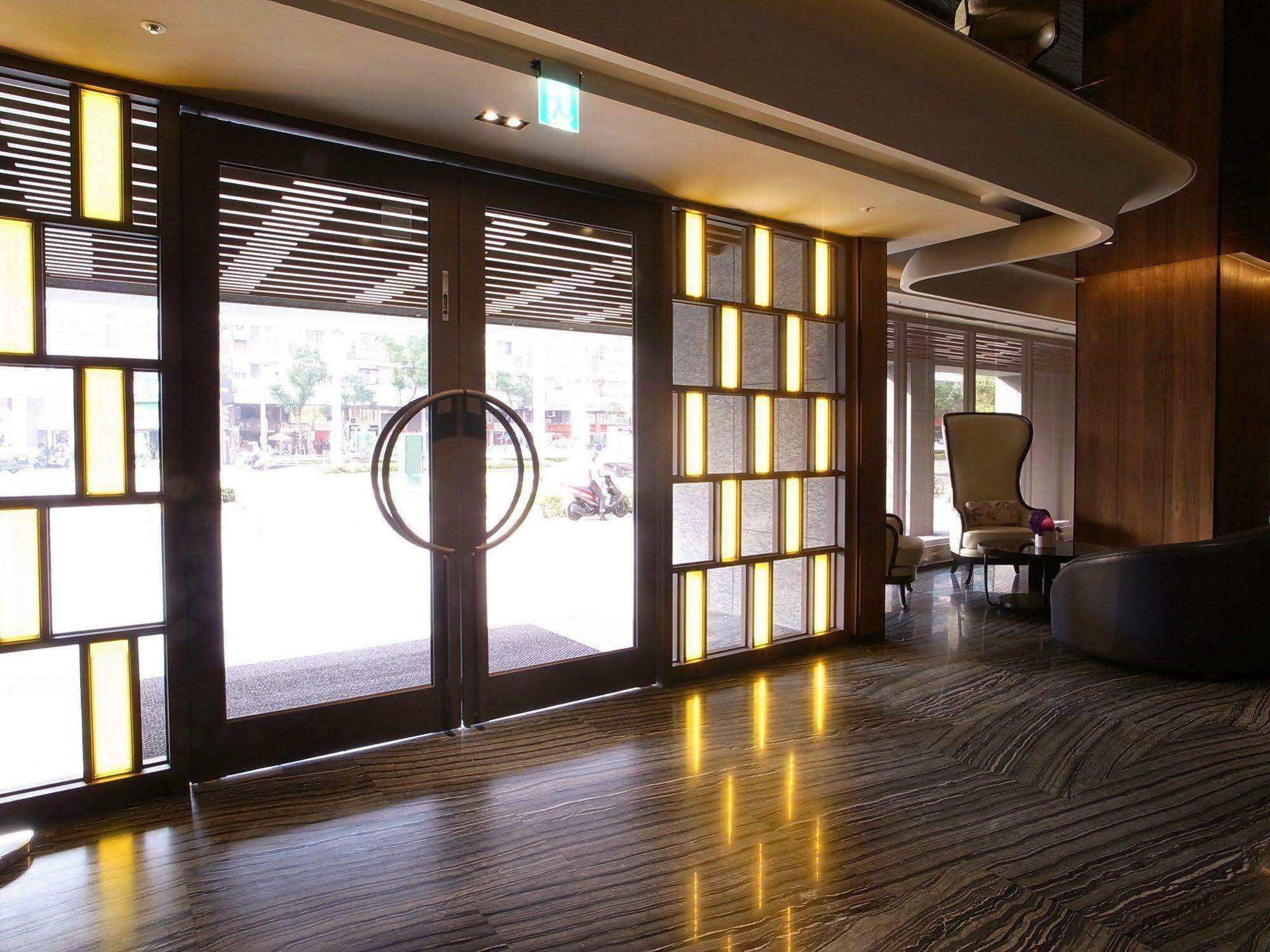 Hotel Midtown Richardson - Kaohsiung Bo'Ai Exterior foto